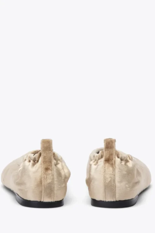 ID Stretch Back Ballet Flat