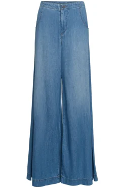 Lulu Jean