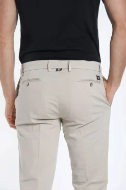 New York Chinos