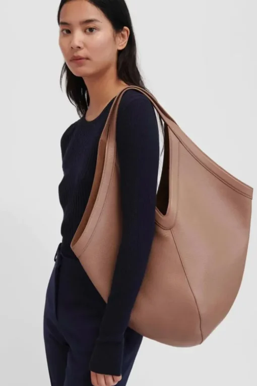 Soft M Hobo