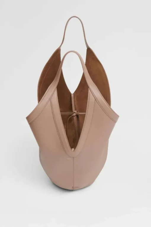 Soft M Hobo