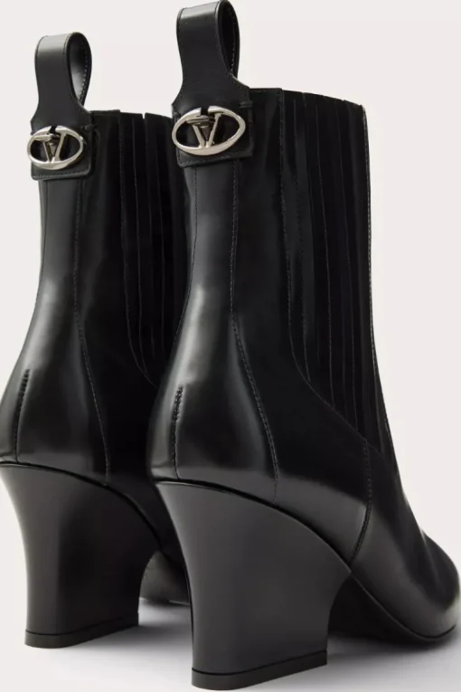 VLogo Lockette Beatle Boot